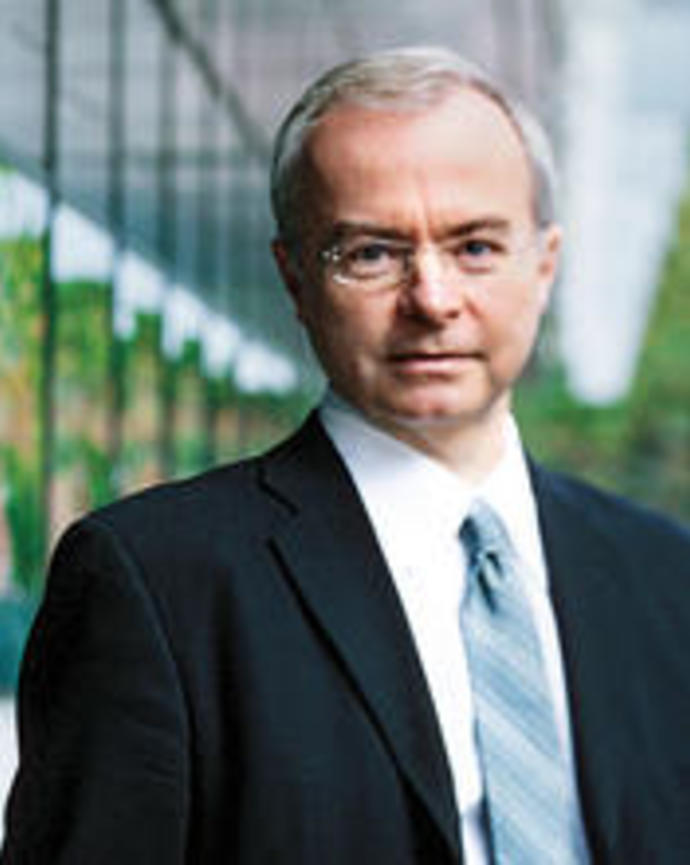 Headshot of David Kennedy in front of a building 
